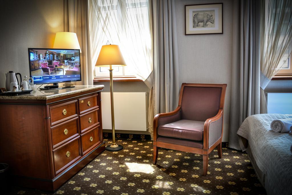 Komoda Club Residence Kaliszki Cameră foto